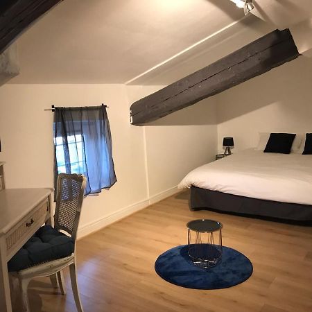 O Petit Nice Neuville-sur-Saone Exterior photo